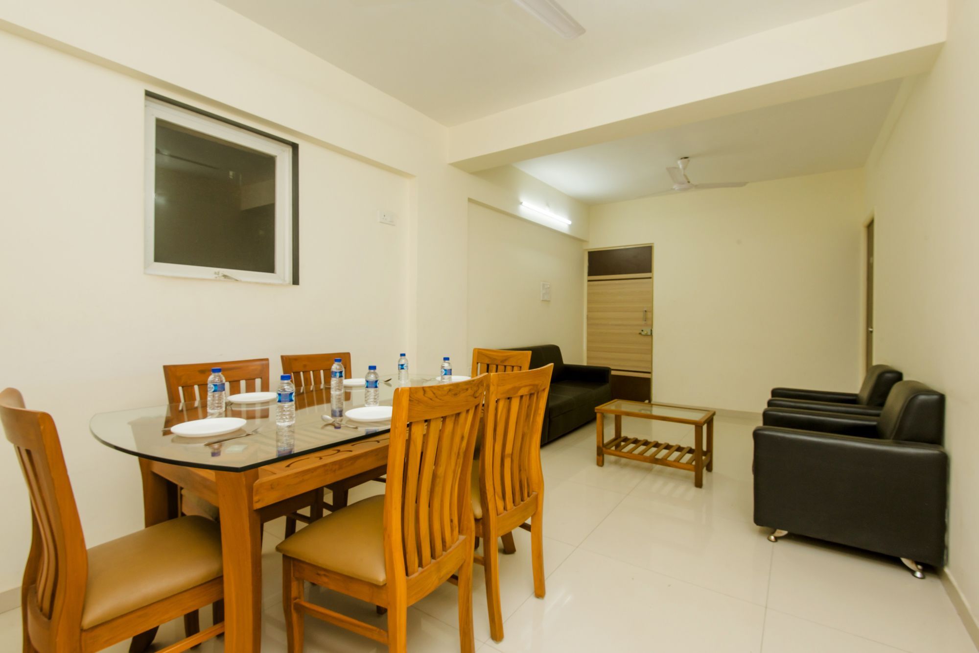 Oyo 11441 Hotel Blue Bells Residency Mumbai Bagian luar foto