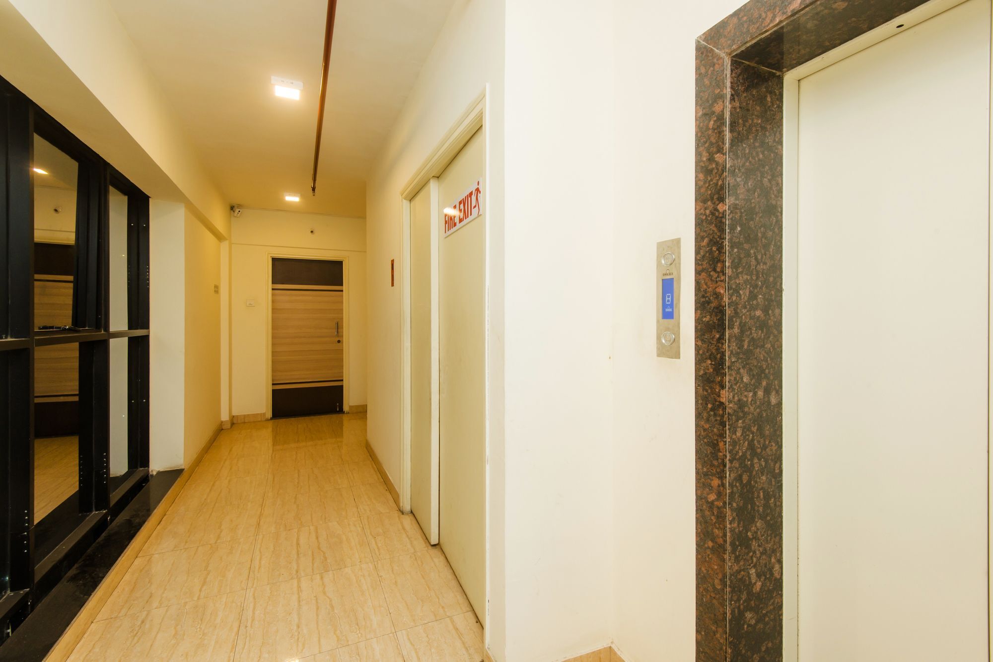 Oyo 11441 Hotel Blue Bells Residency Mumbai Bagian luar foto