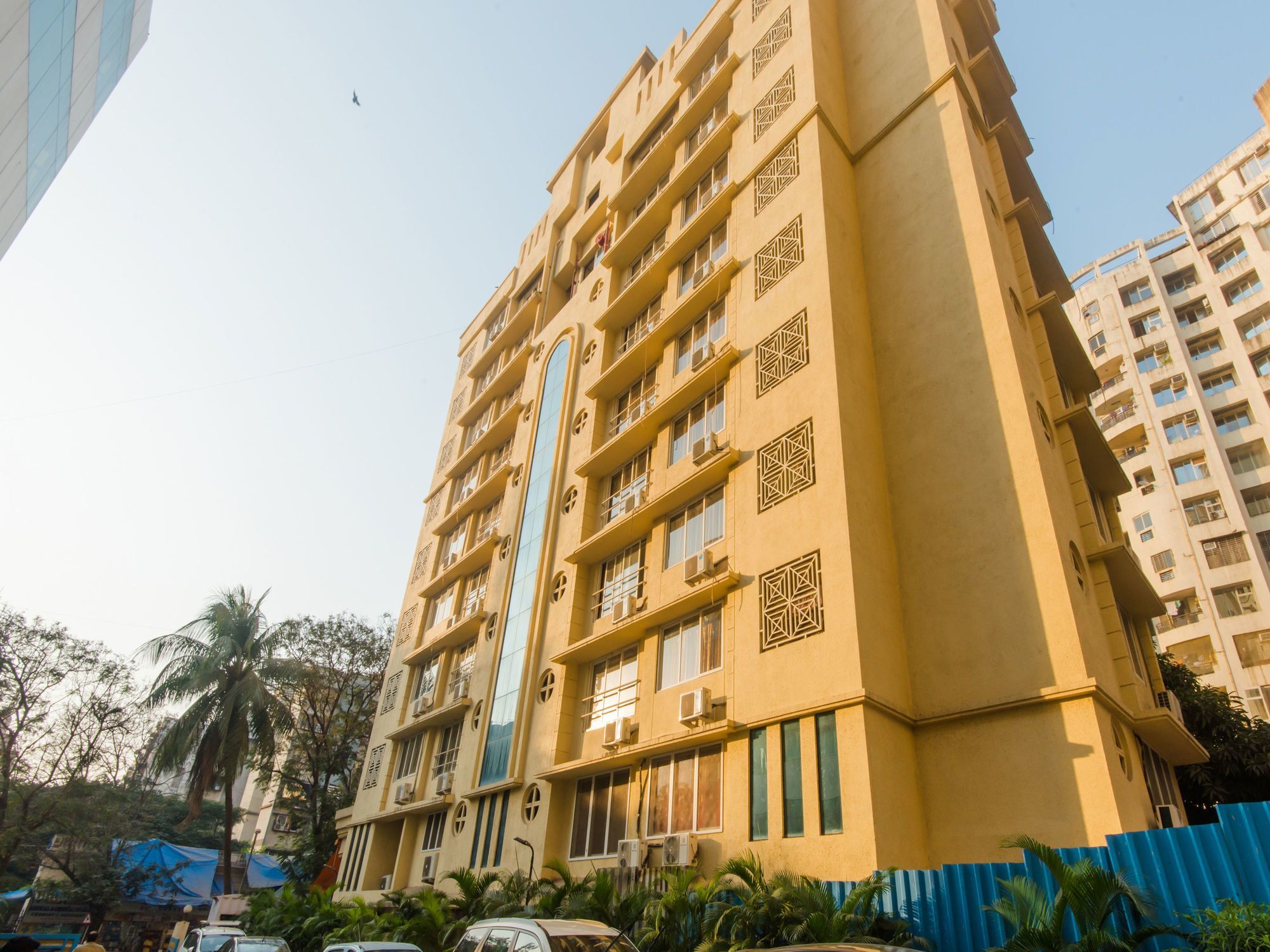 Oyo 11441 Hotel Blue Bells Residency Mumbai Bagian luar foto